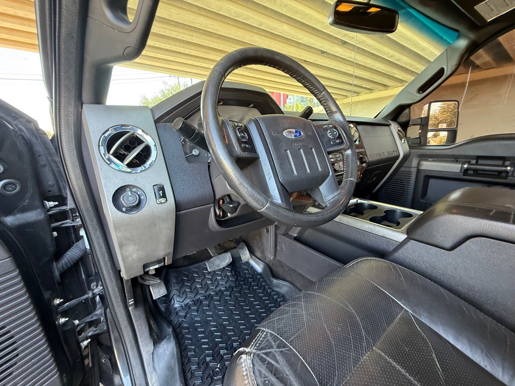 2012 Ford F-350 Image 24
