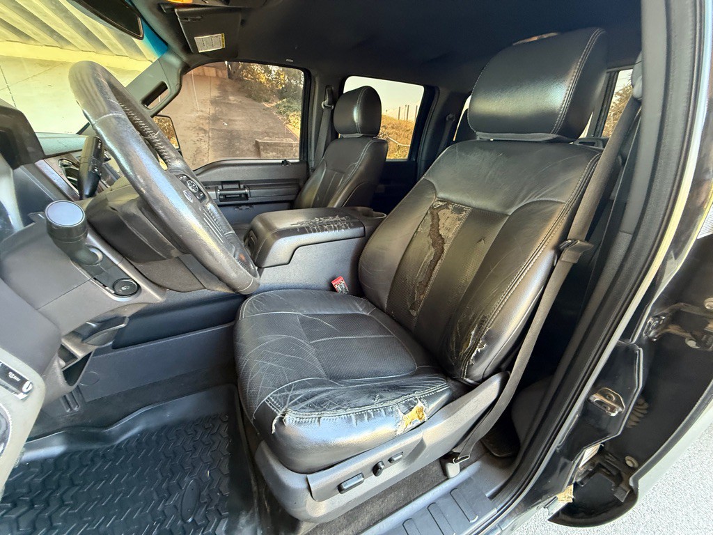 2012 Ford F-350 Image 25