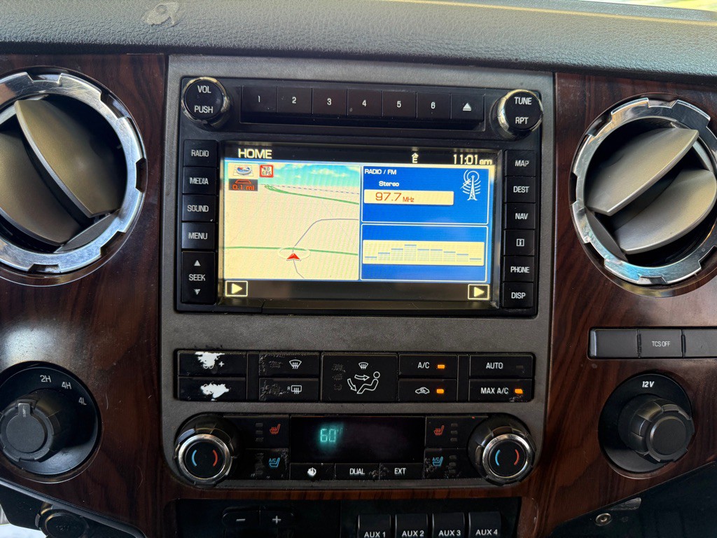 2012 Ford F-350 Image 28