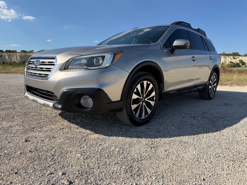 2016 Subaru Outback Image 2