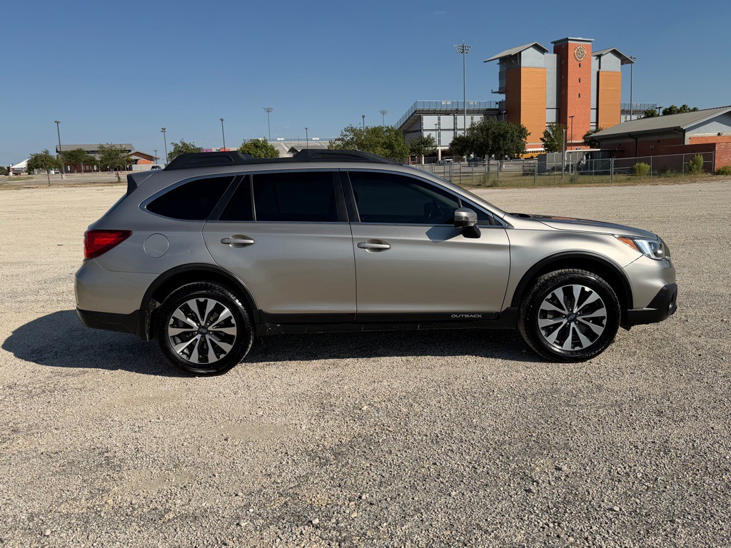 2016 Subaru Outback Image 8