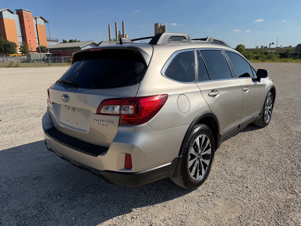 2016 Subaru Outback Image 9