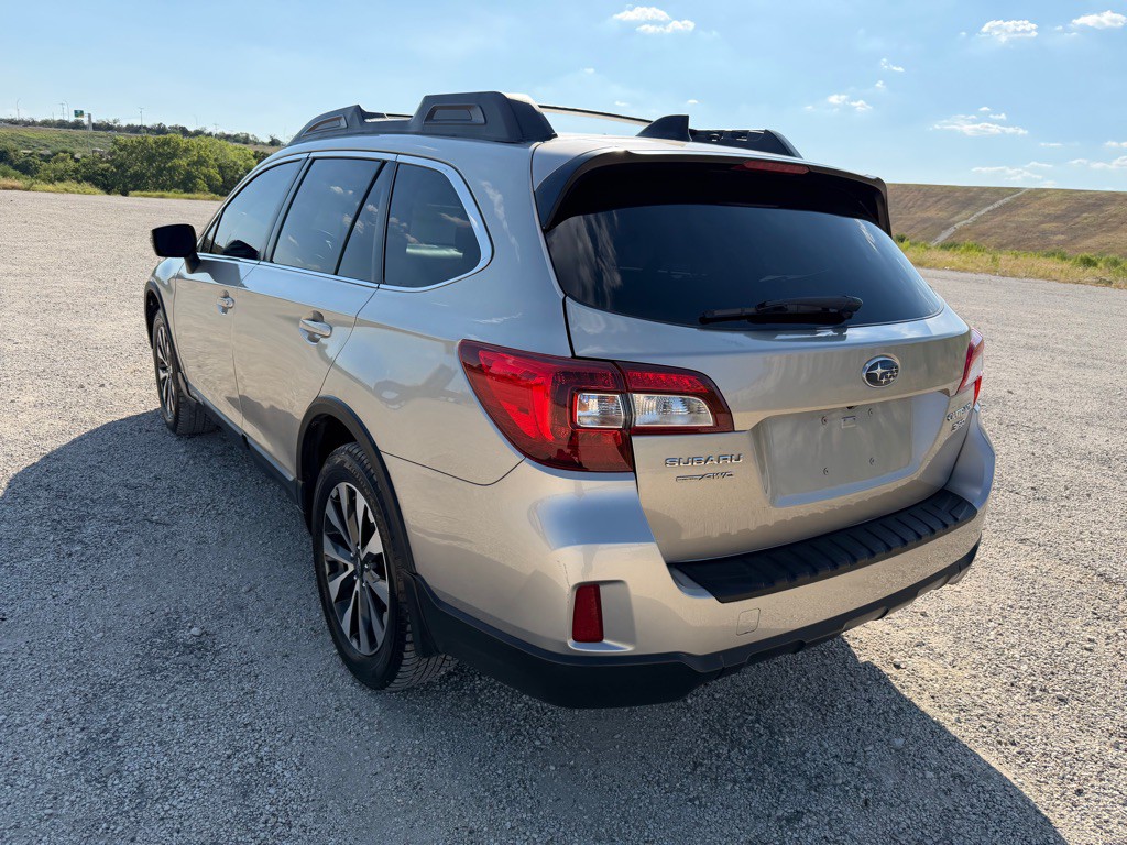 2016 Subaru Outback Image 11