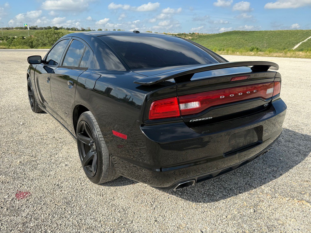 2013 Dodge Charger Image 11