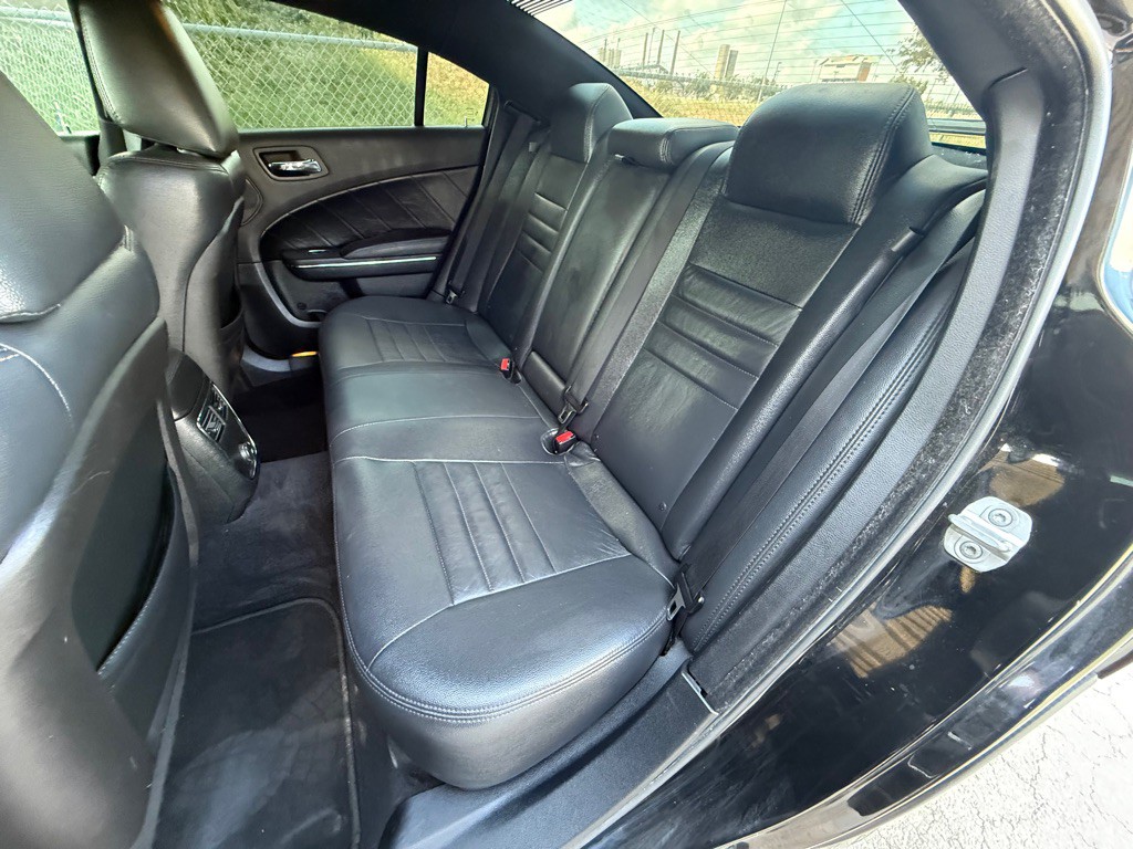 2013 Dodge Charger Image 20