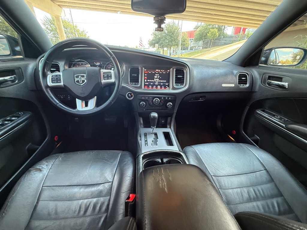 2013 Dodge Charger Image 21