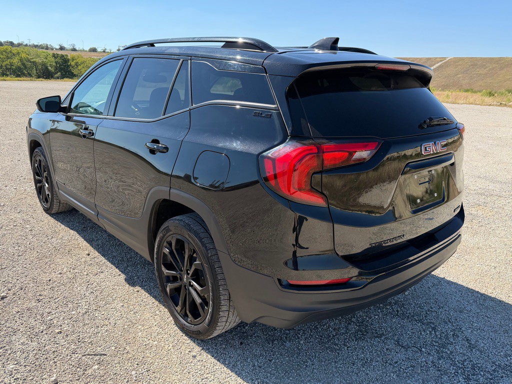 2021 GMC Terrain Image 11