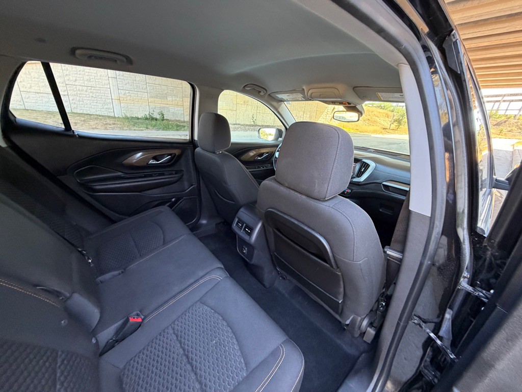 2021 GMC Terrain Image 16