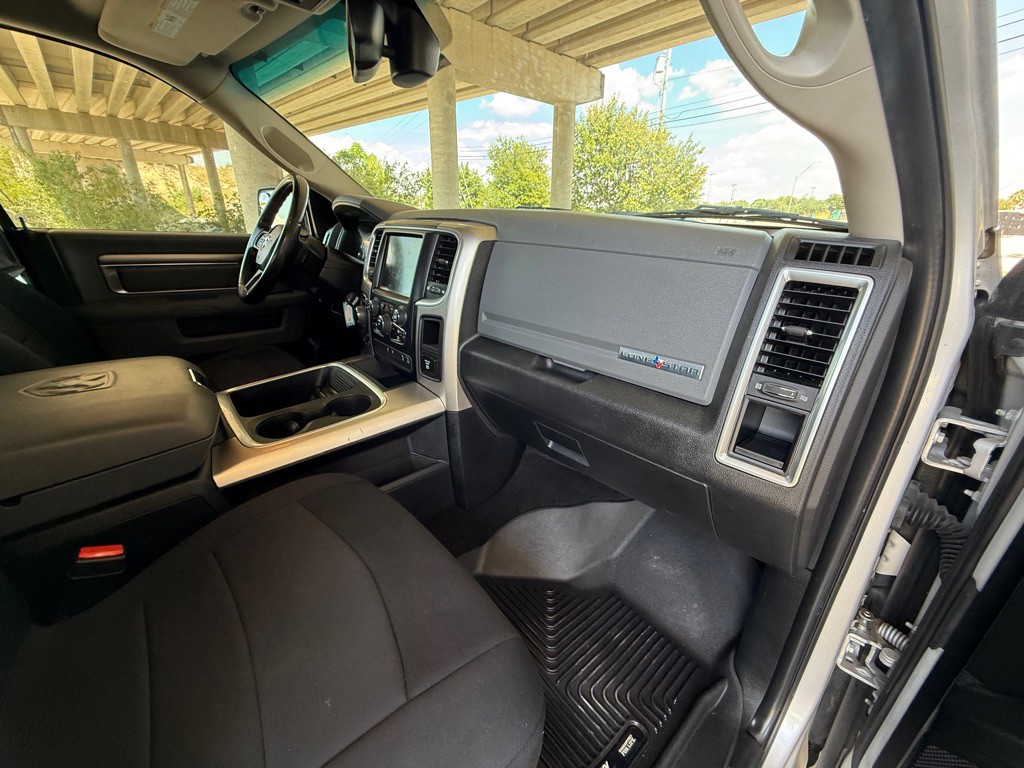 2016 RAM 1500 Image 14