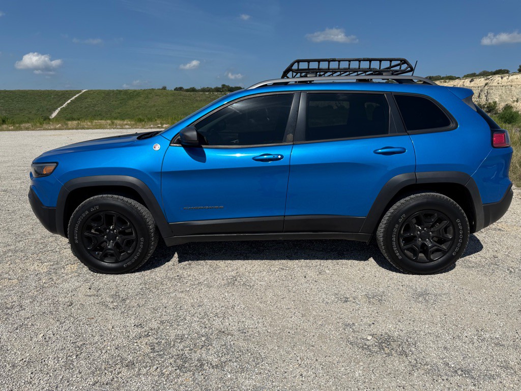 2019 Jeep Cherokee Image 3