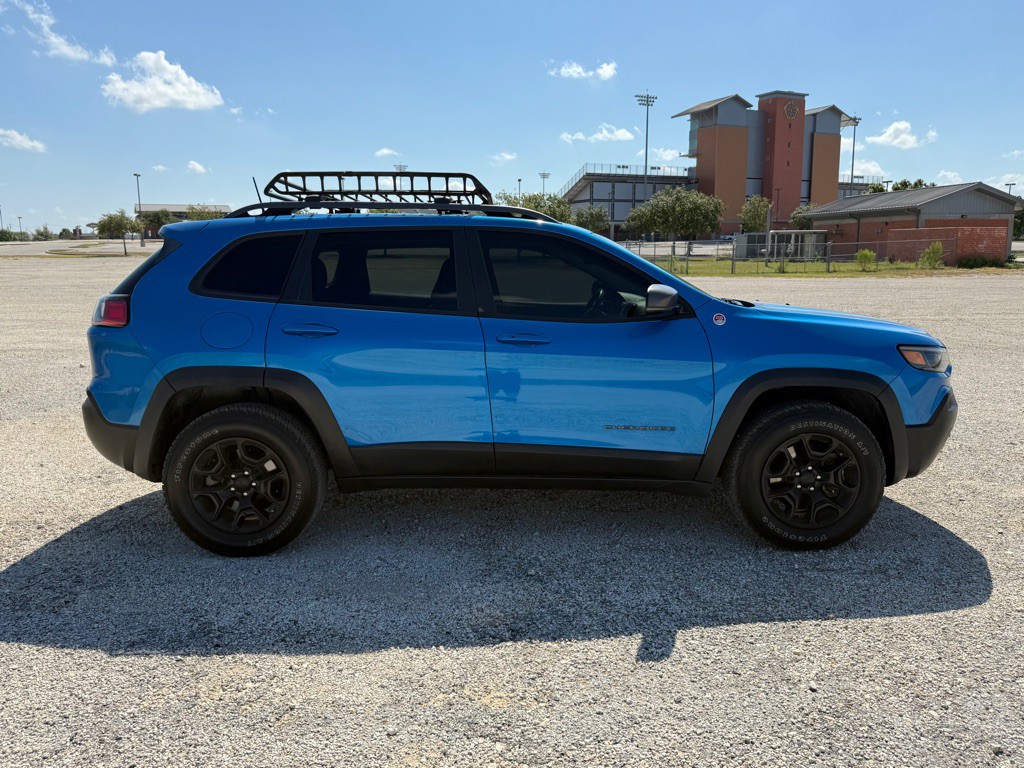2019 Jeep Cherokee Image 8