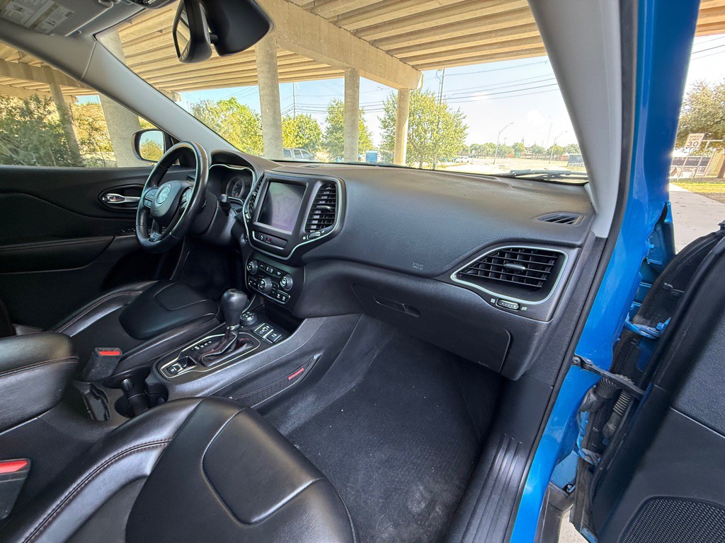 2019 Jeep Cherokee Image 13