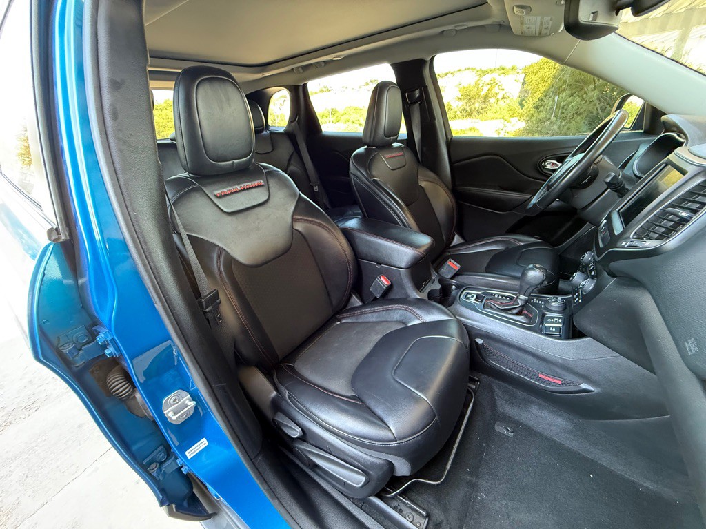 2019 Jeep Cherokee Image 14