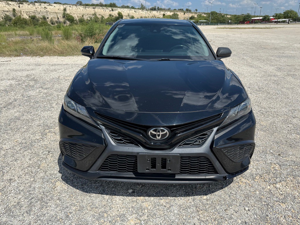 2021 Toyota Camry Image 4