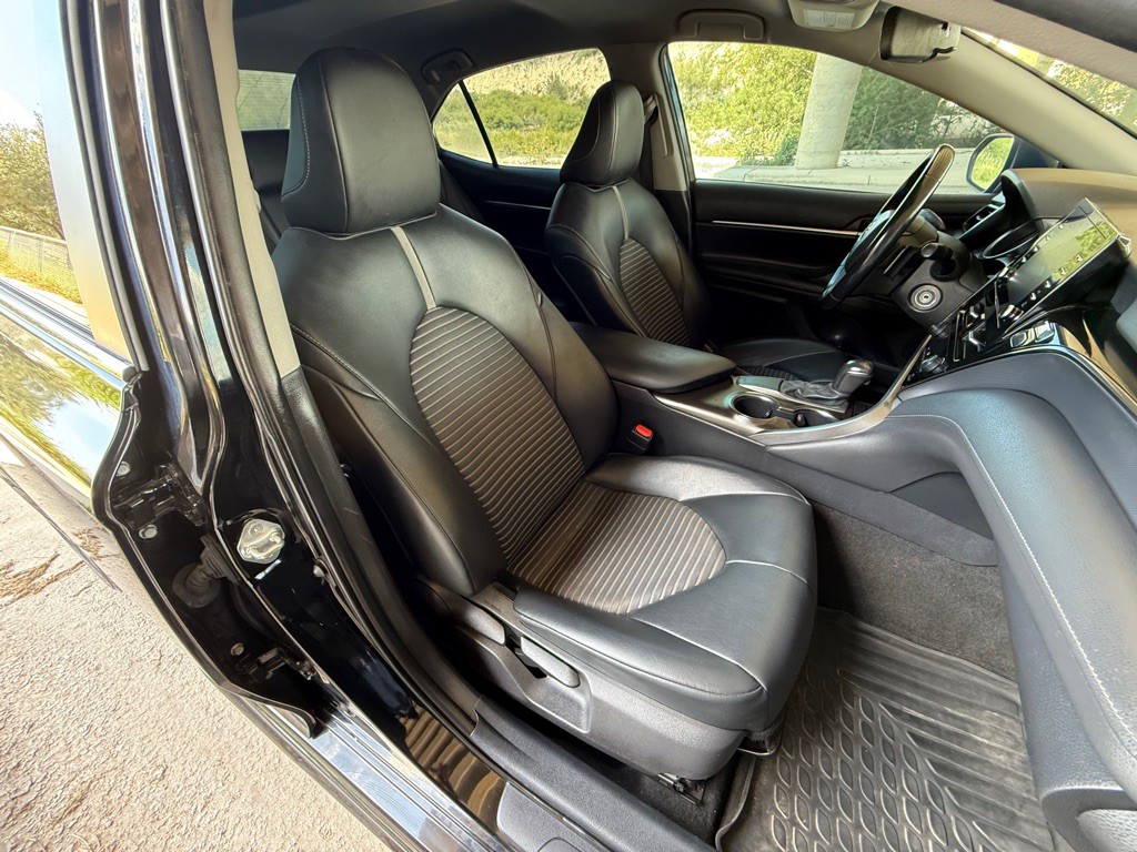 2021 Toyota Camry Image 14