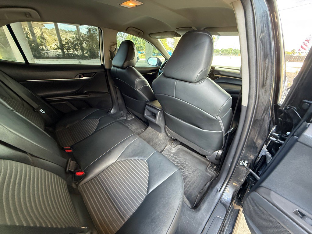 2021 Toyota Camry Image 16