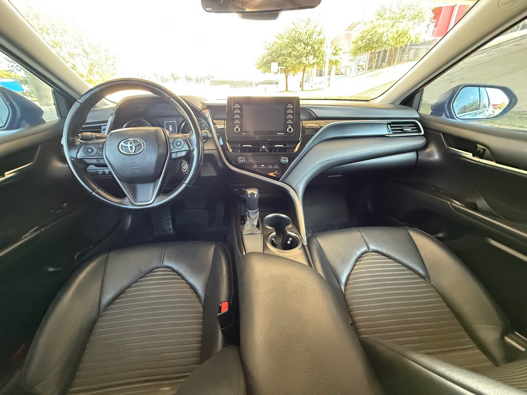 2021 Toyota Camry Image 21
