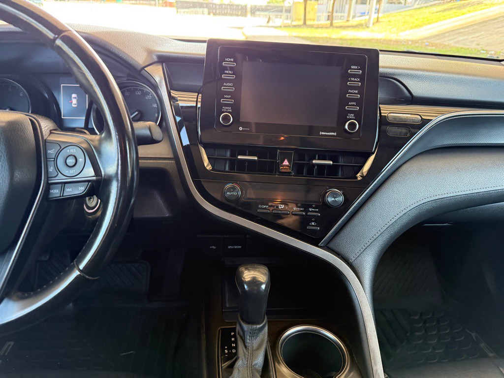 2021 Toyota Camry Image 23