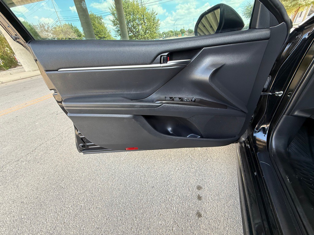 2021 Toyota Camry Image 24