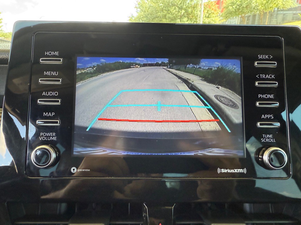 2021 Toyota Camry Image 30