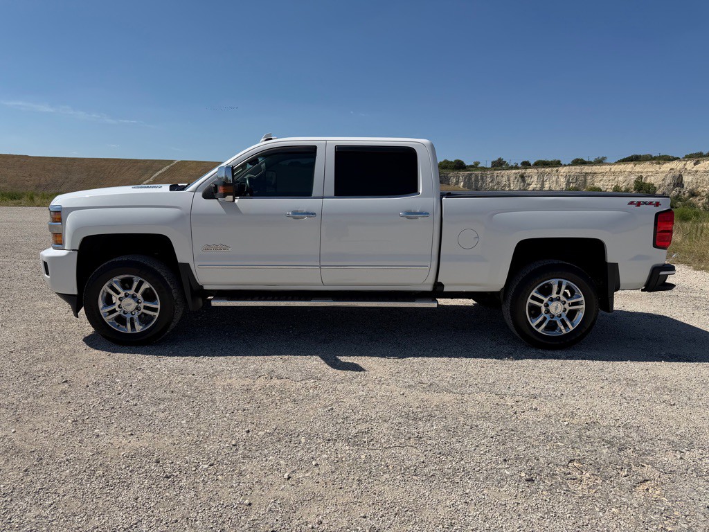 2016 Chevrolet Silverado 1500 Image 3