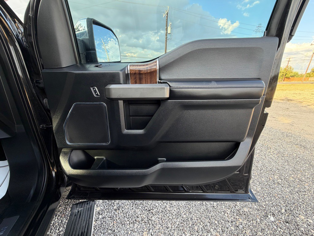 2015 Ford F-150 Image 12