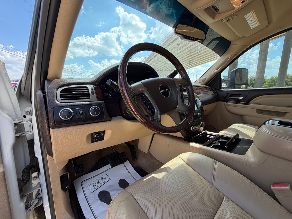 2014 GMC Sierra Image 24