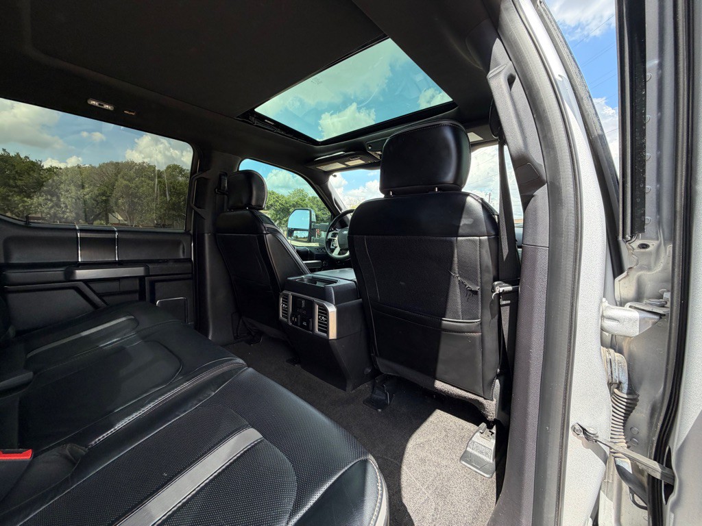 2018 Ford F-250 Image 16