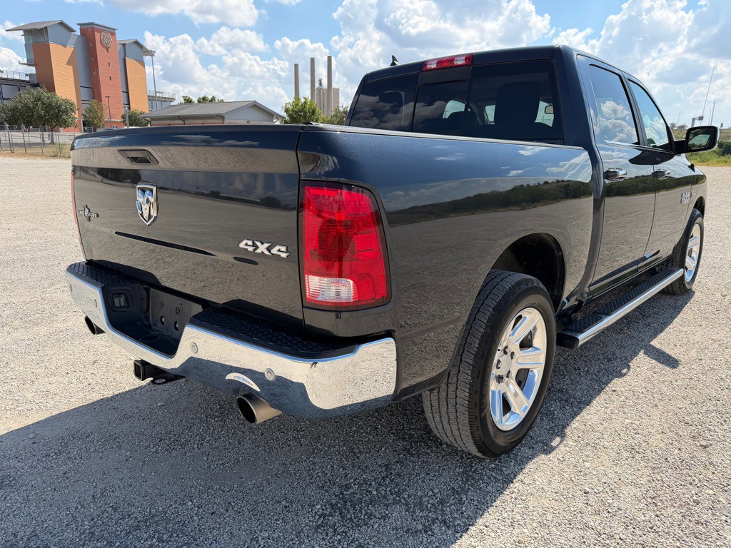 2018 RAM 1500 Image 9