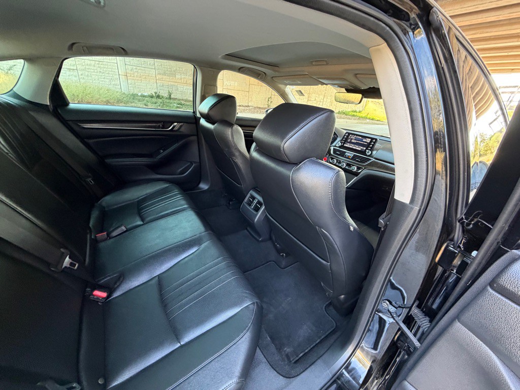 2020 Honda Accord Image 16
