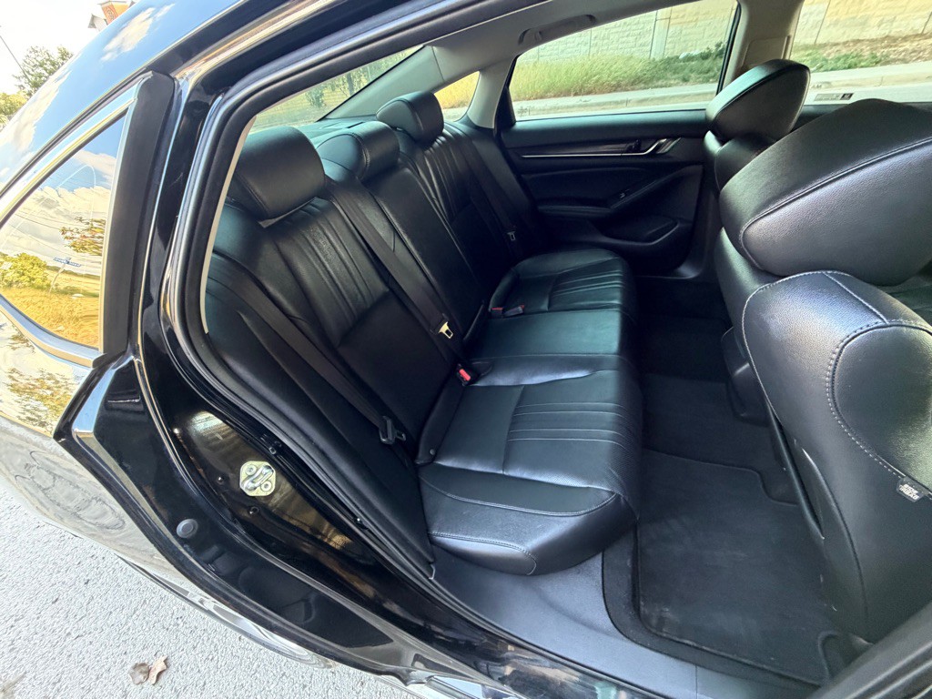2020 Honda Accord Image 17