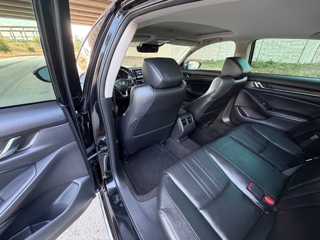 2020 Honda Accord Image 19
