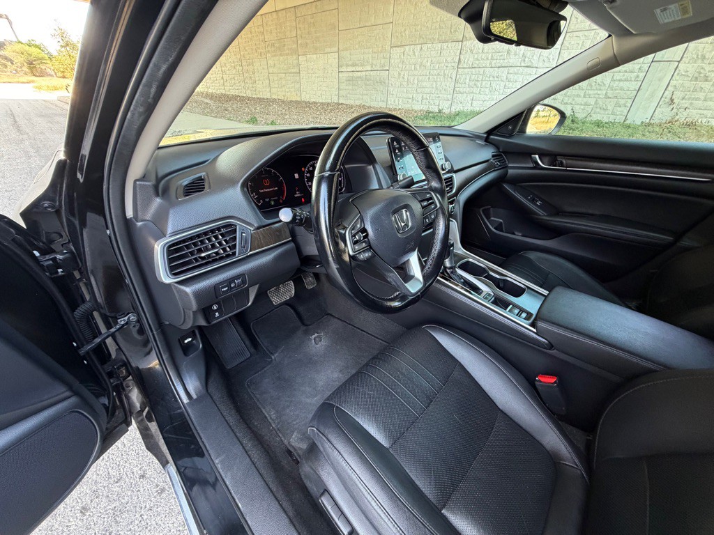 2020 Honda Accord Image 24