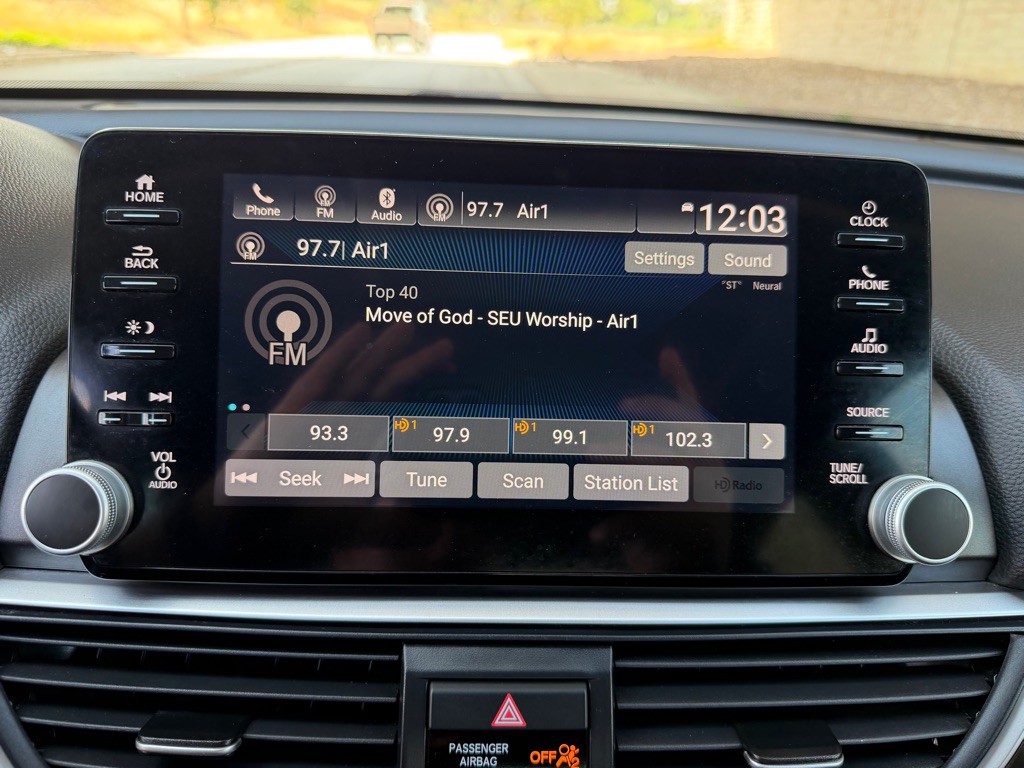 2020 Honda Accord Image 29