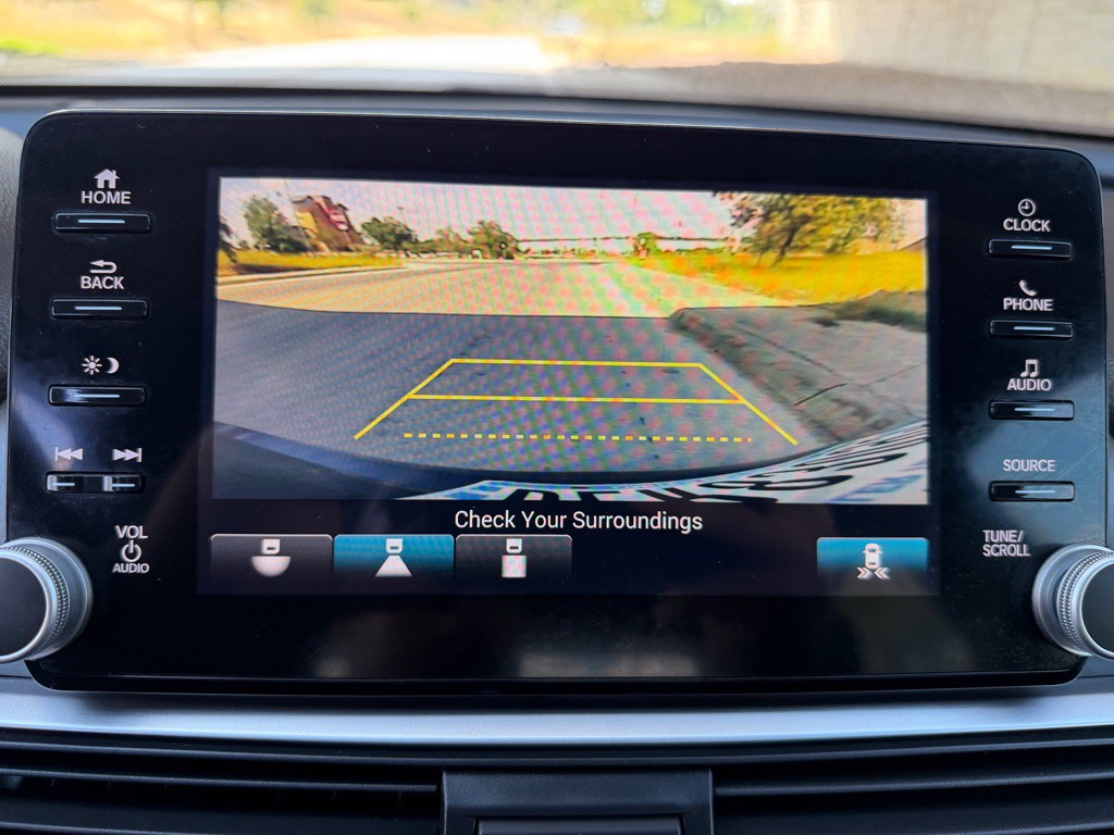 2020 Honda Accord Image 30