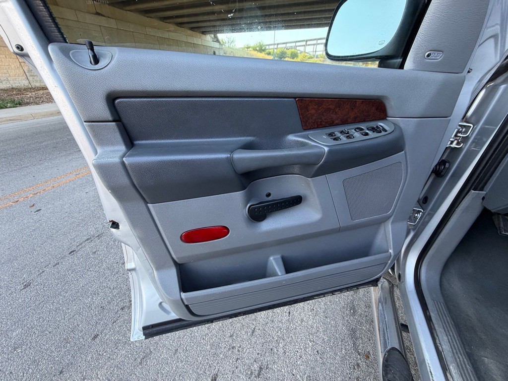 2008 Dodge Ram 1500 Image 24
