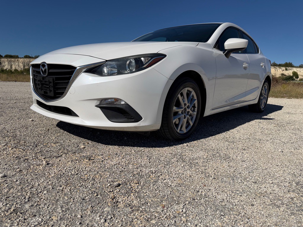 2014 Mazda Mazda3 Image 2