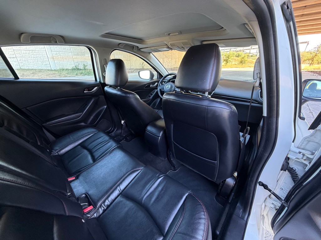 2014 Mazda Mazda3 Image 16