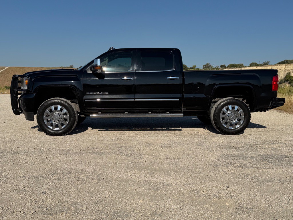2016 GMC Sierra Image 3