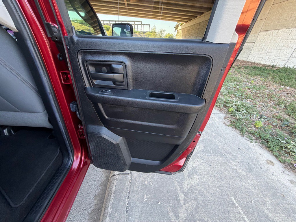 2014 RAM 1500 Image 15