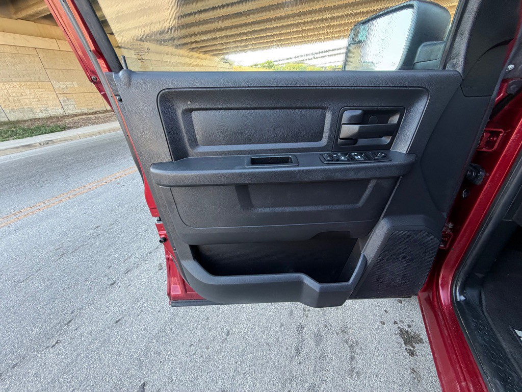 2014 RAM 1500 Image 23