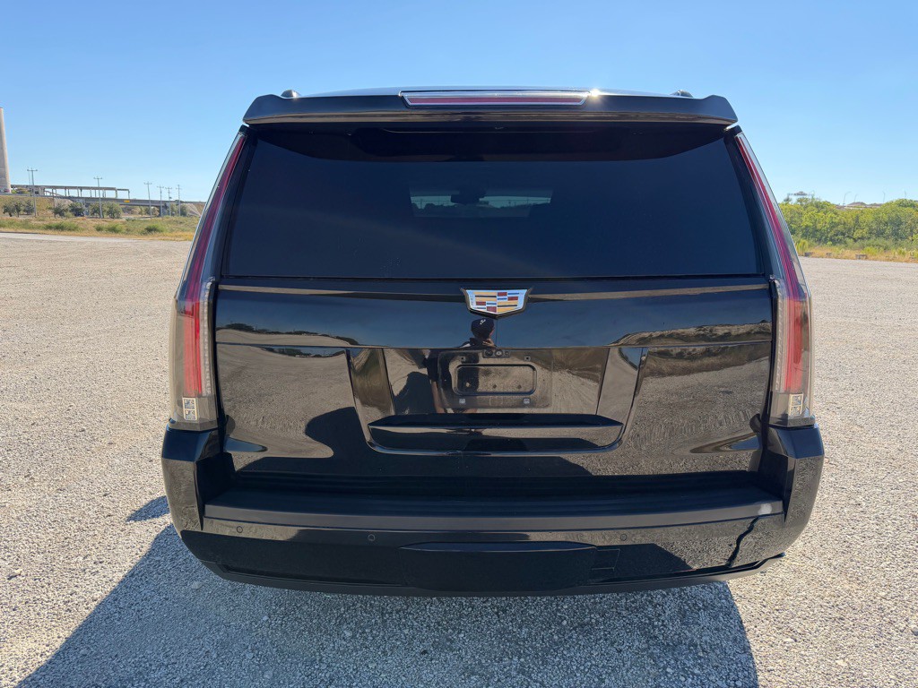 2019 Cadillac Escalade Image 10
