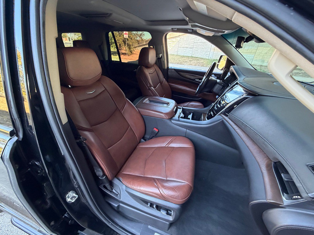 2019 Cadillac Escalade Image 14