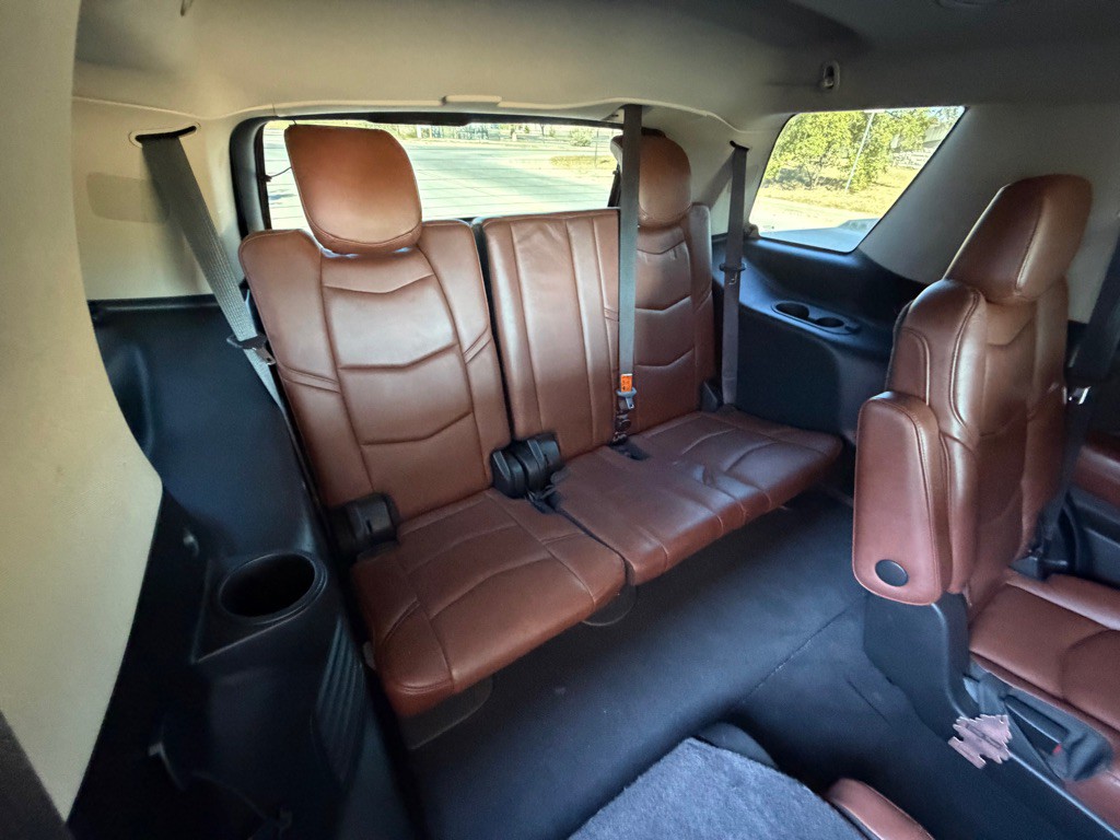 2019 Cadillac Escalade Image 18