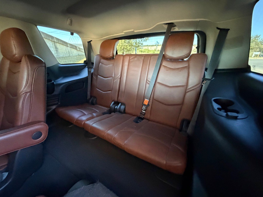 2019 Cadillac Escalade Image 19