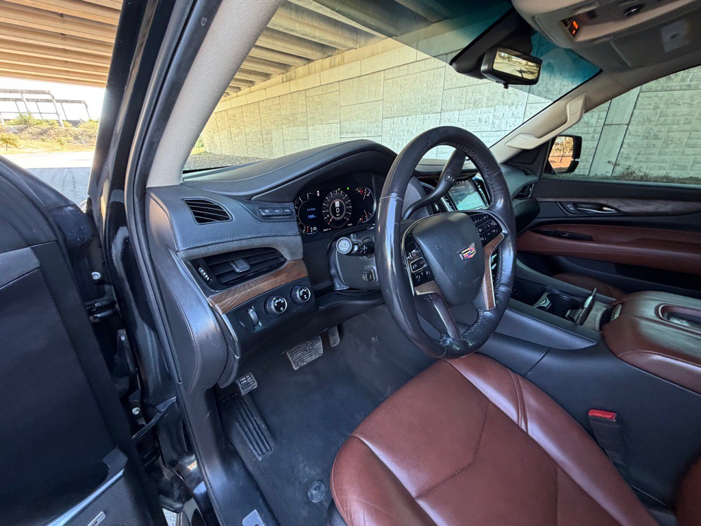 2019 Cadillac Escalade Image 27