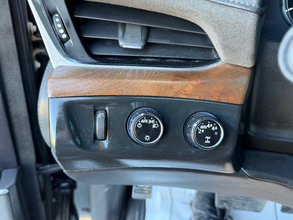 2019 Cadillac Escalade Image 32