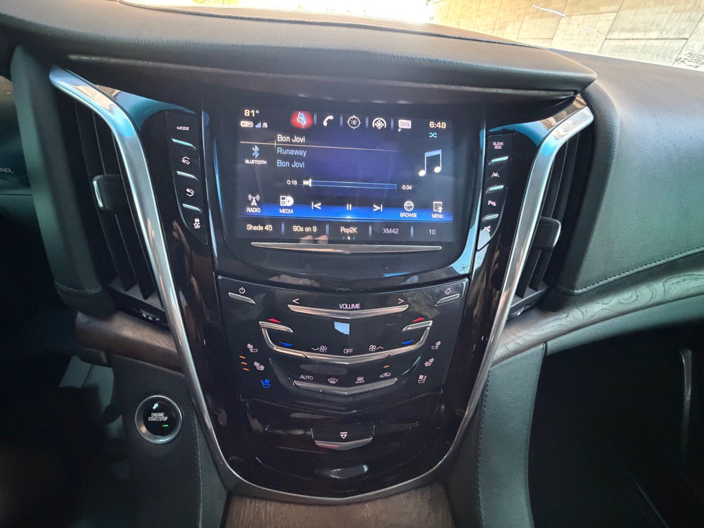 2019 Cadillac Escalade Image 33