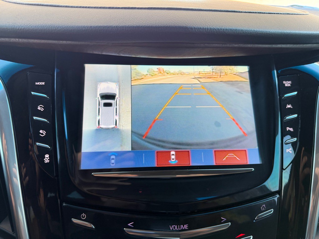 2019 Cadillac Escalade Image 35