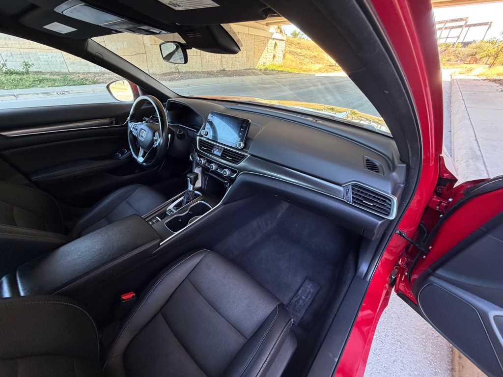 2019 Honda Accord Image 13